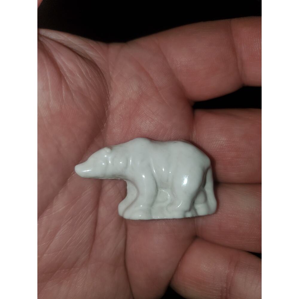 Vintage unmarked polar bear figurine